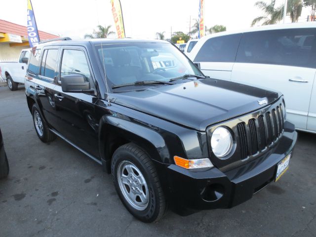 Jeep Patriot Extended Cab V8 LT W/1lt SUV
