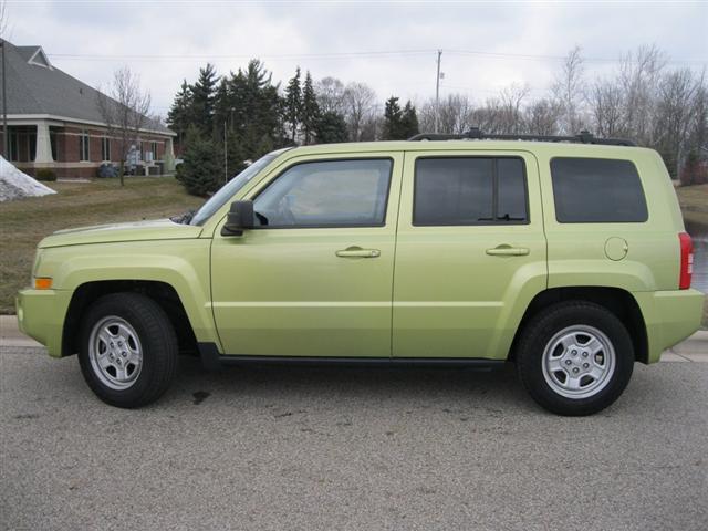 Jeep Patriot 2010 photo 1