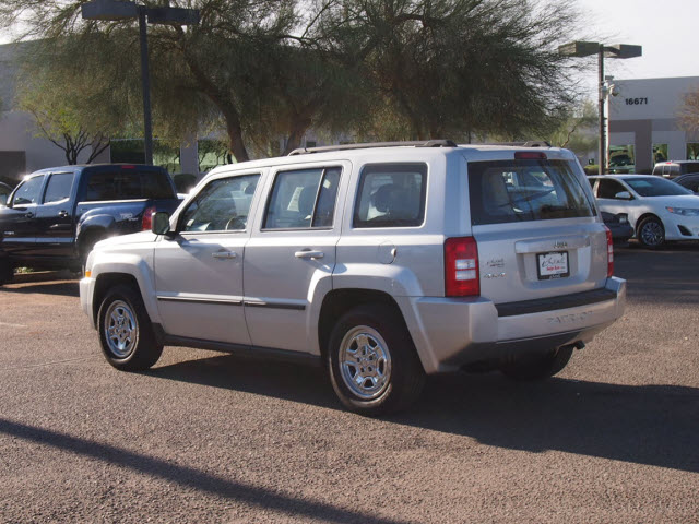 Jeep Patriot 2010 photo 3