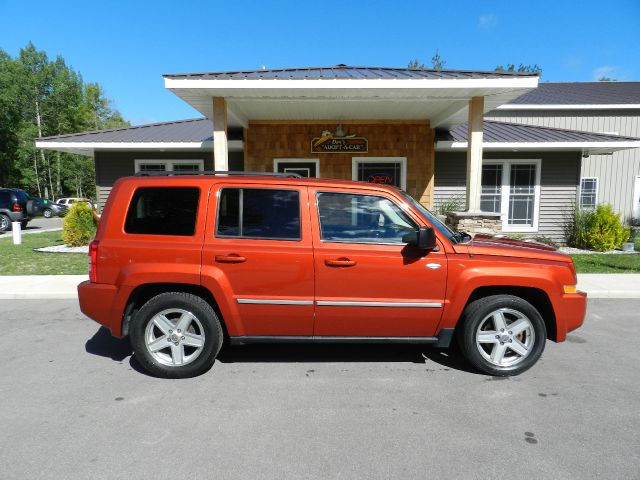 Jeep Patriot FWD 4dr SLE1 SUV SUV