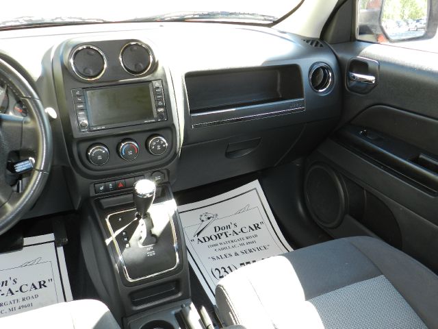 Jeep Patriot 2010 photo 2