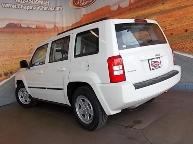Jeep Patriot 2010 photo 2