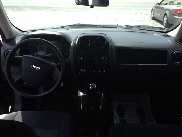 Jeep Patriot Extended Cab V8 LT W/1lt SUV
