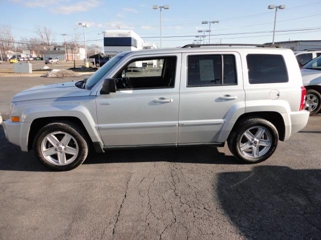 Jeep Patriot 2010 photo 3