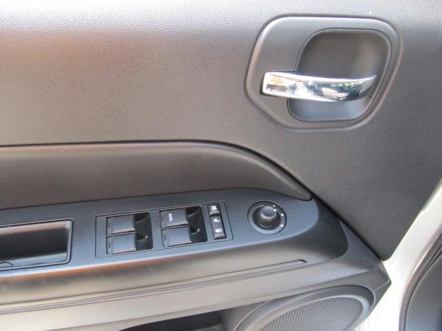 Jeep Patriot 2010 photo 1
