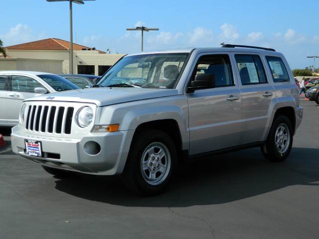 Jeep Patriot 2010 photo 4