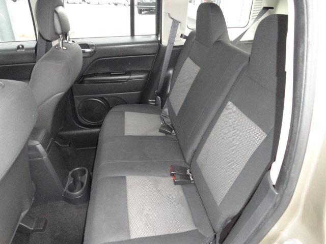 Jeep Patriot 2010 photo 4