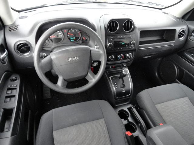 Jeep Patriot 2010 photo 5