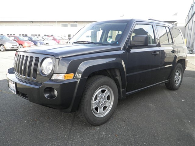 Jeep Patriot 2010 photo 1