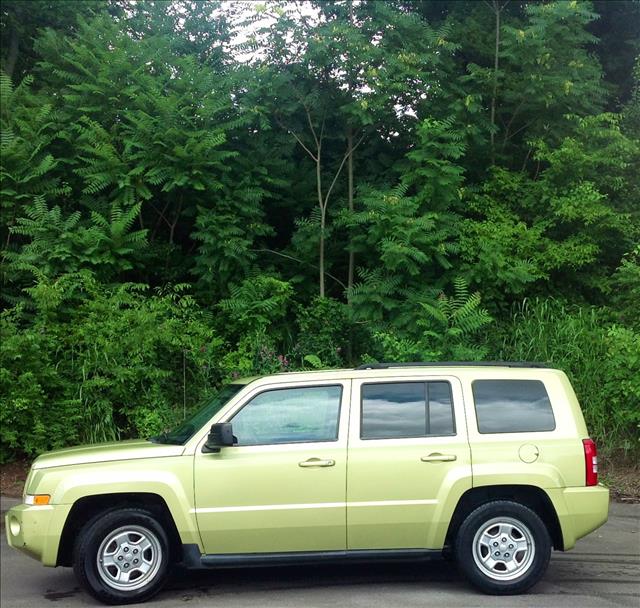 Jeep Patriot 2010 photo 3