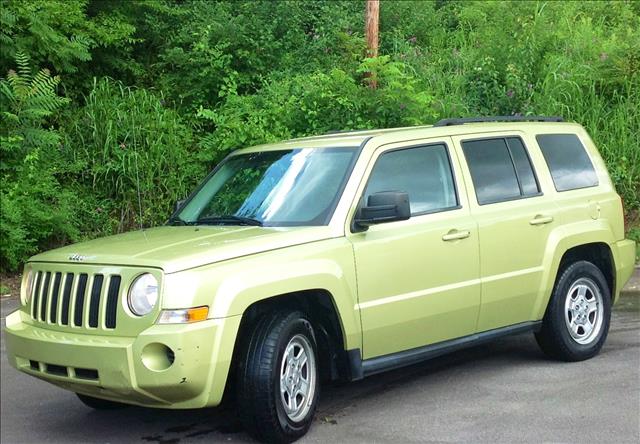 Jeep Patriot 2010 photo 4