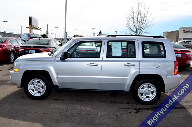 Jeep Patriot 2010 photo 2