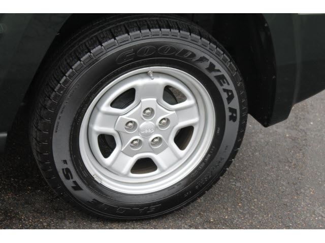 Jeep Patriot 2010 photo 3