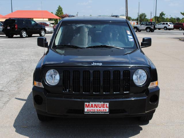 Jeep Patriot 2010 photo 1