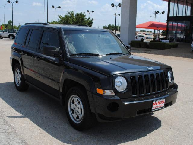 Jeep Patriot 2010 photo 2
