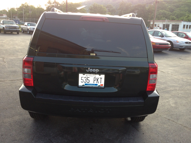 Jeep Patriot 2010 photo 1