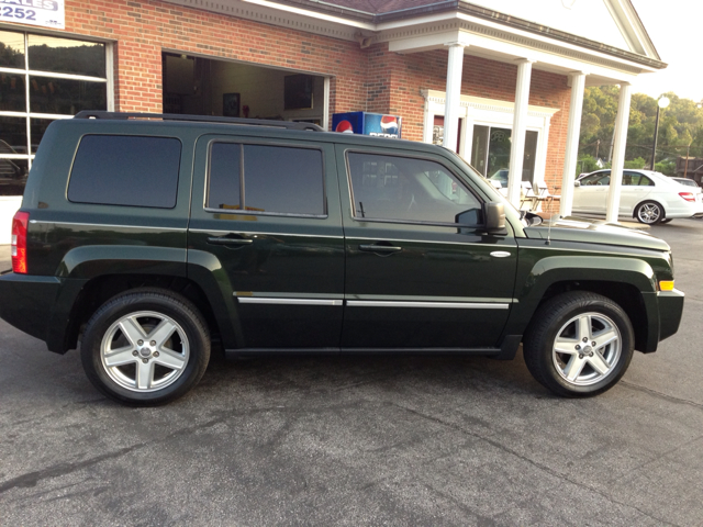 Jeep Patriot 2010 photo 2