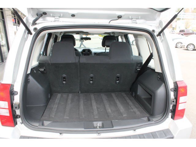 Jeep Patriot 2010 photo 4