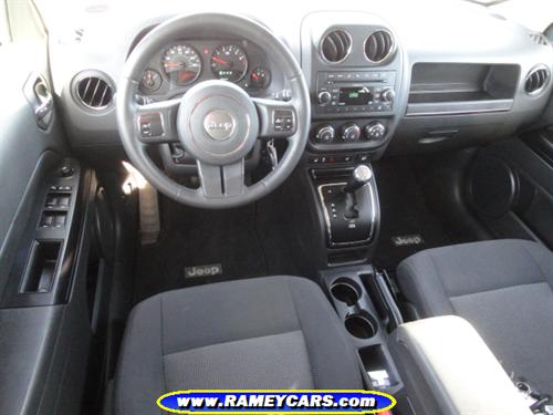 Jeep Patriot 2011 photo 2