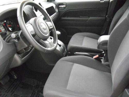 Jeep Patriot 2011 photo 2