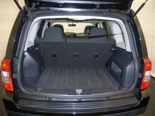 Jeep Patriot 2011 photo 1