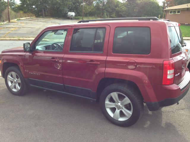 Jeep Patriot 2011 photo 1
