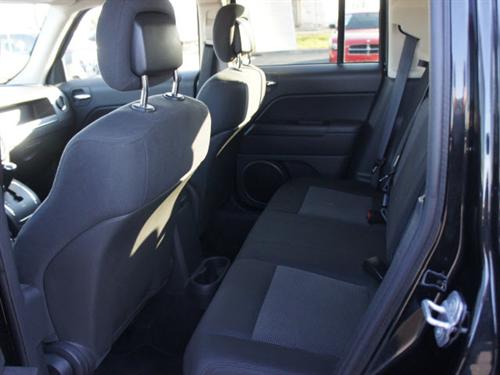 Jeep Patriot 2011 photo 1