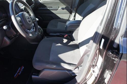 Jeep Patriot 2011 photo 1