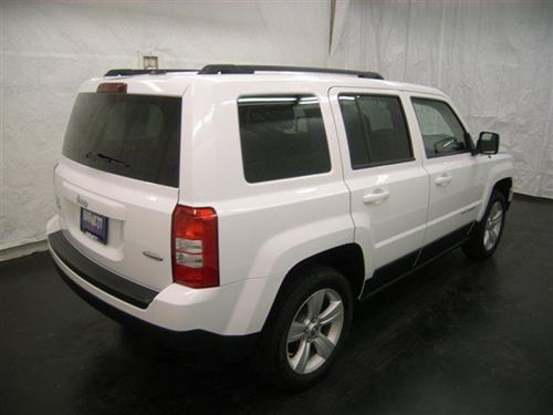 Jeep Patriot 2011 photo 3