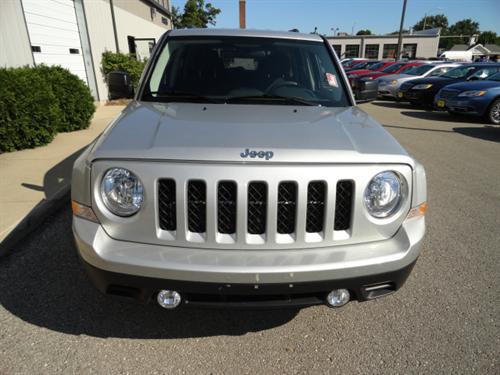 Jeep Patriot 2011 photo 2