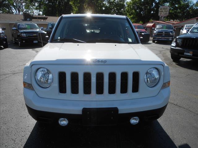 Jeep Patriot 2011 photo 4