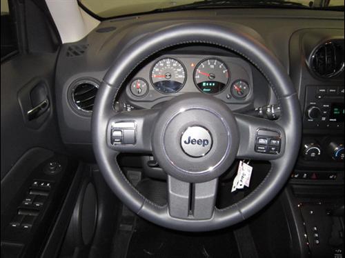 Jeep Patriot 2011 photo 2