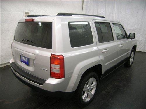 Jeep Patriot 2011 photo 1