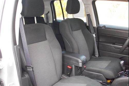 Jeep Patriot 2011 photo 2