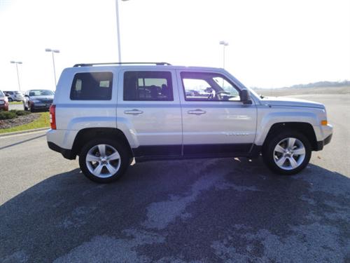 Jeep Patriot 2011 photo 2