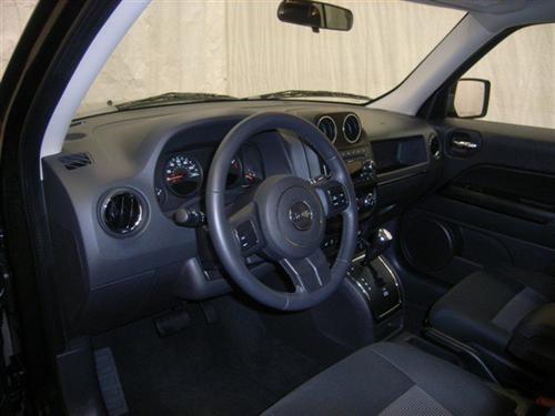 Jeep Patriot 2011 photo 3