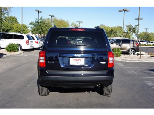 Jeep Patriot 2011 photo 2