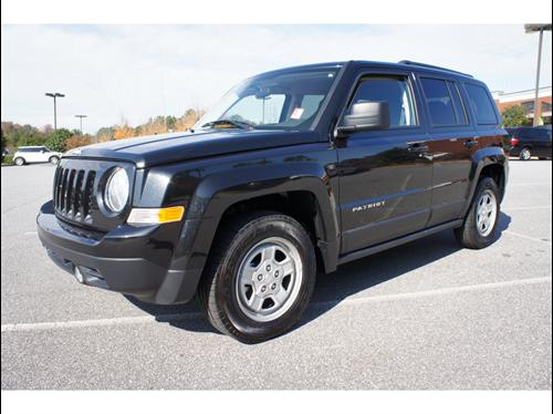 Jeep Patriot 2011 photo 4