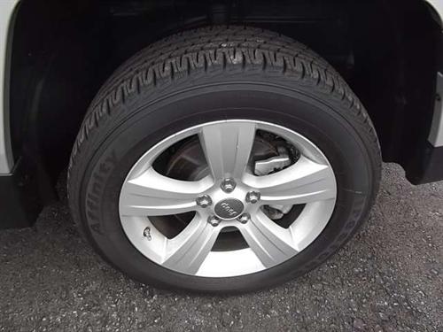 Jeep Patriot 2011 photo 2