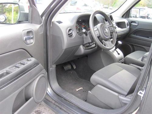 Jeep Patriot 2011 photo 3