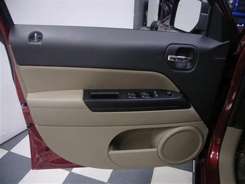 Jeep Patriot 2011 photo 2