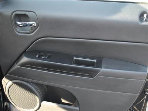 Jeep Patriot 2011 photo 3