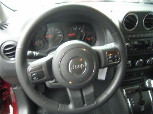 Jeep Patriot 2011 photo 3