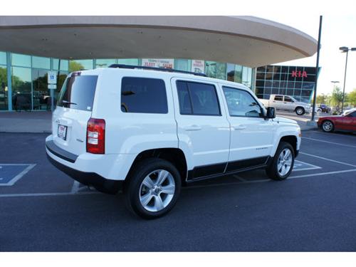 Jeep Patriot 2011 photo 1