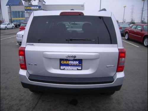Jeep Patriot 2011 photo 2