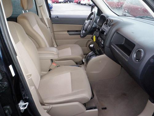 Jeep Patriot 2011 photo 1