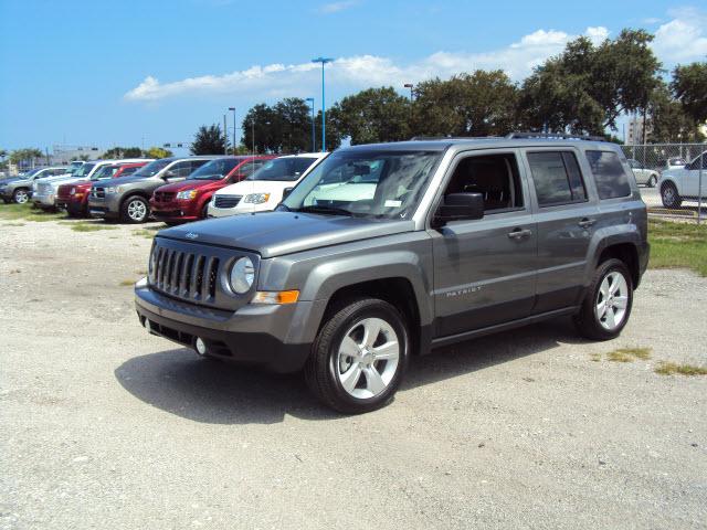 Jeep Patriot 2011 photo 3