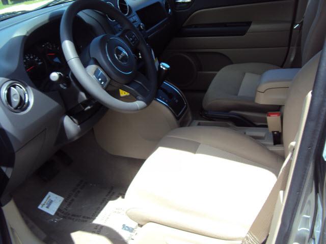 Jeep Patriot 2011 photo 1