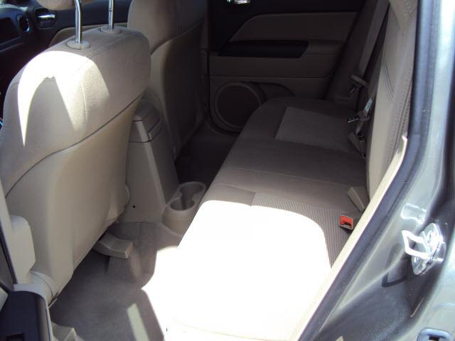 Jeep Patriot 2.4 A SR 5dr Wgn W/sunroof Sport Utility