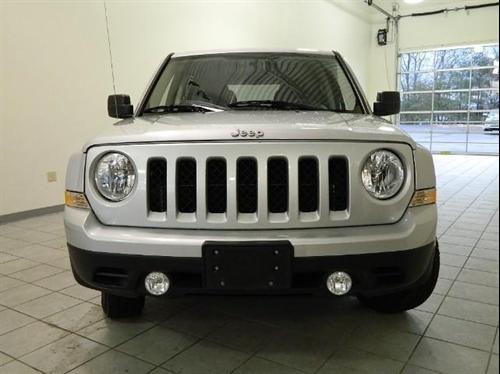 Jeep Patriot 2011 photo 1